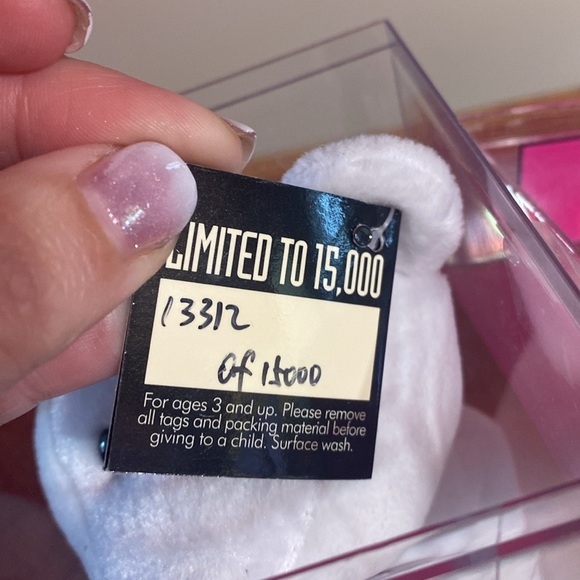 CHRISTINA AGUILERA Fan Club Limited Edition Rare Bear # 13312, one only - Picture 3 of 4